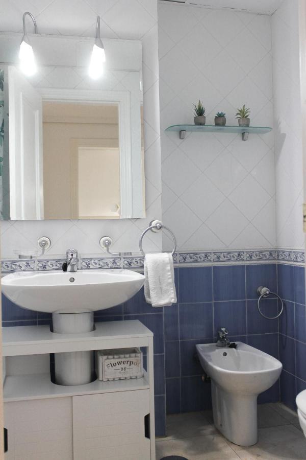 Monkeys Apartments Lumbreras Deluxe إشبيلية المظهر الخارجي الصورة
