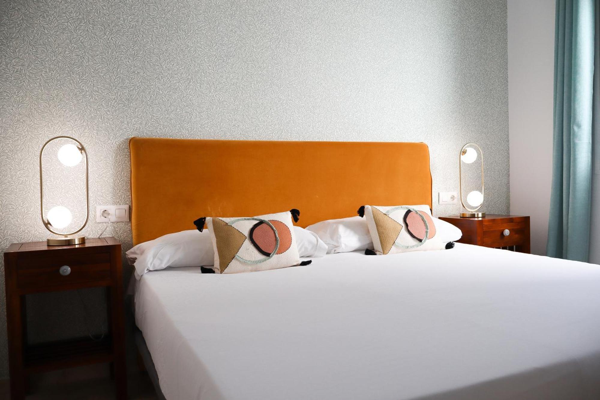 Monkeys Apartments Lumbreras Deluxe إشبيلية المظهر الخارجي الصورة